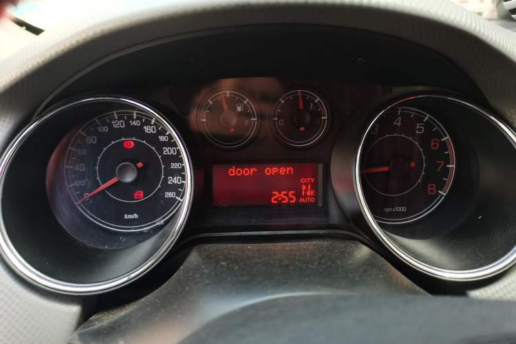 Used Fiat Bravo 2011 1.4T AMT Comfort Edition Instrument Cluster