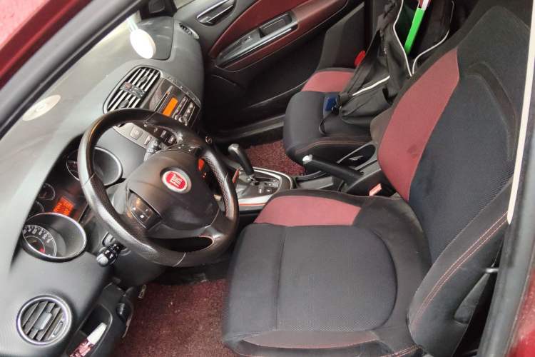 Used Fiat Bravo 2011 1.4T AMT Comfort Edition Left Front Seat