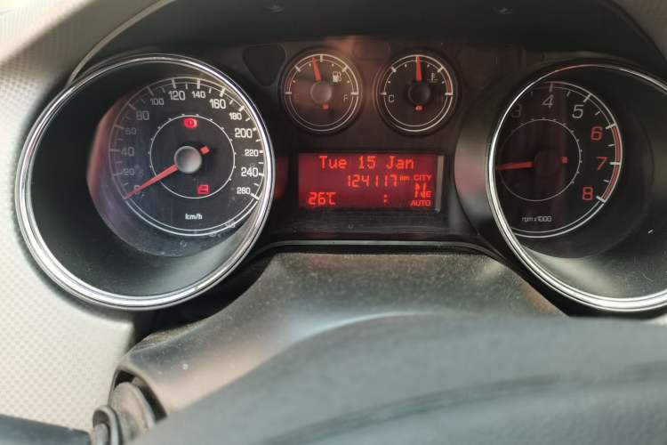 Used Fiat Bravo 2011 1.4T AMT Comfort Edition Odometer Close Up