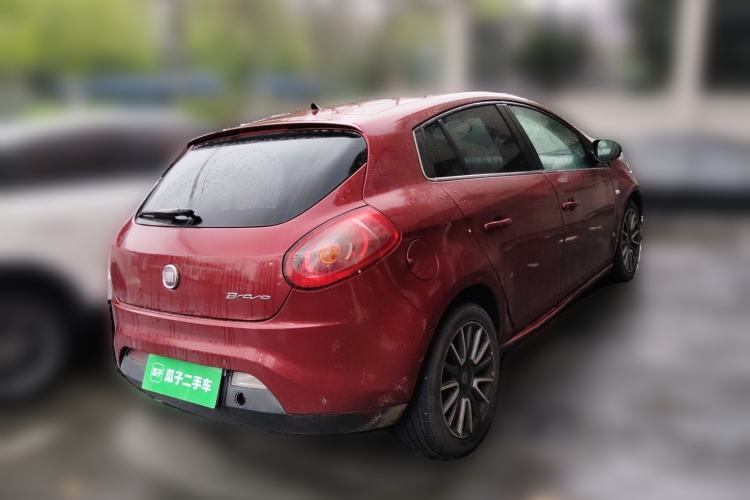 Used Fiat Bravo 2011 1.4T AMT Comfort Edition Rear Right 45 Deg