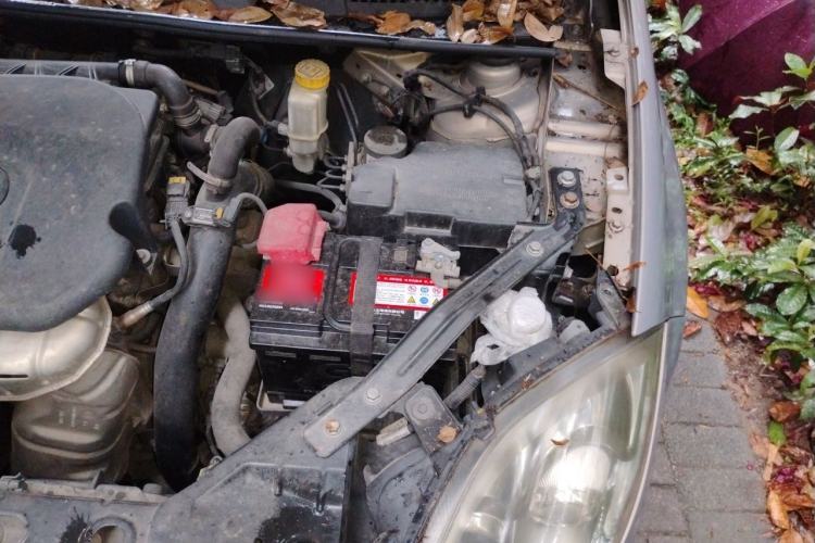 Used Fiat Bravo 2011 1.4T AMT Comfort Edition Engine Bay Left