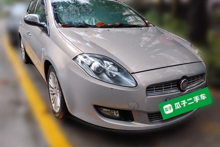 Used Fiat Bravo 2011 1.4T AMT Comfort Edition Front Right 45 Deg