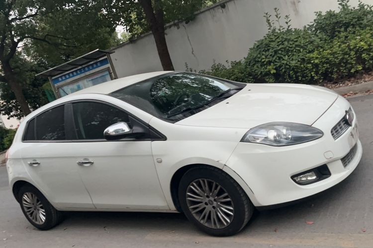 Used Fiat Bravo 2011 1.4T AMT Comfort Edition Exterior 2
