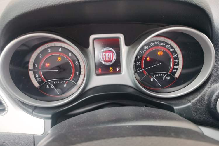 Used Fiat Freemont 2012 2.4L Comfort Edition Instrument Cluster
