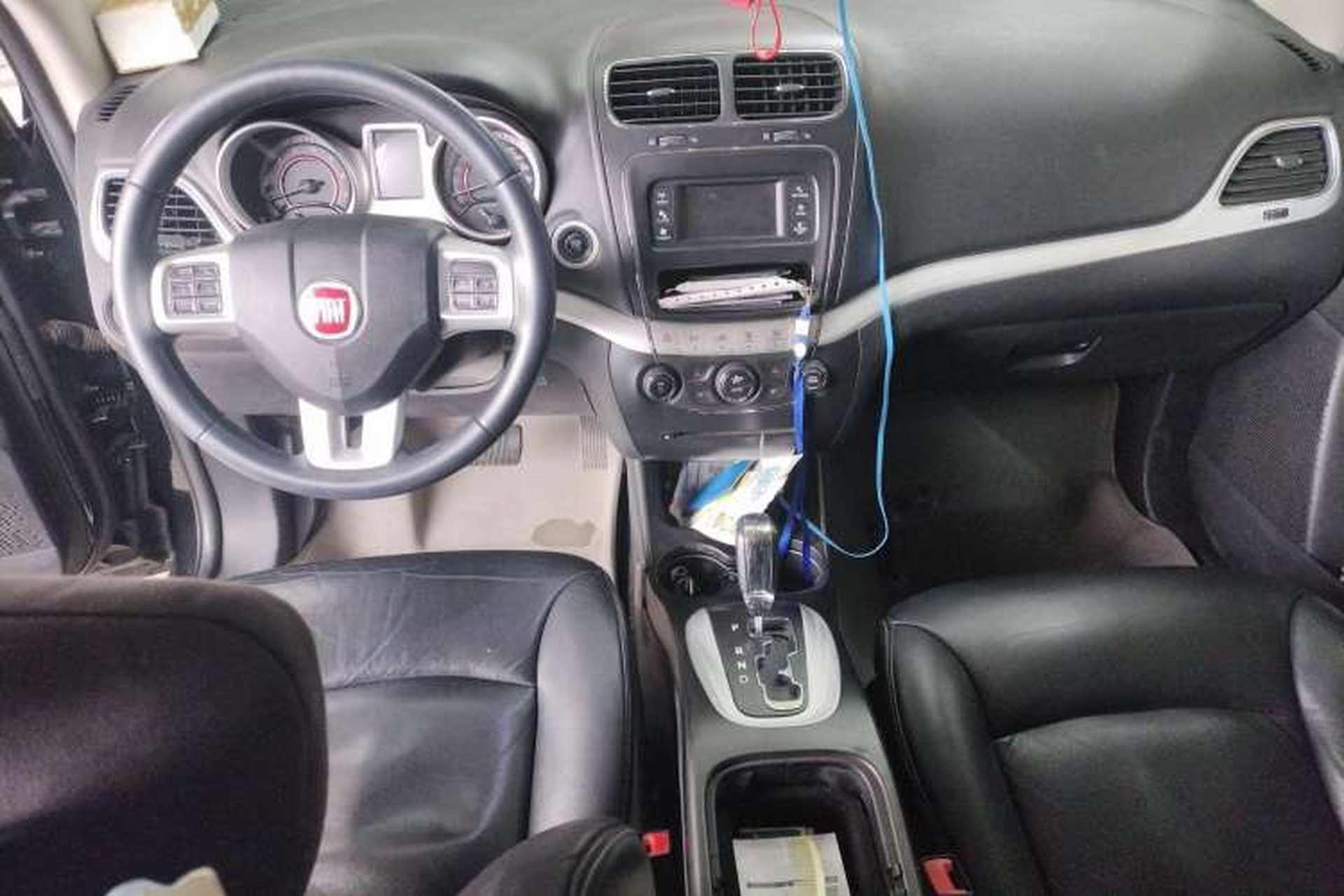 Used Fiat Freemont 2012 2.4L Luxury Edition Center Console
