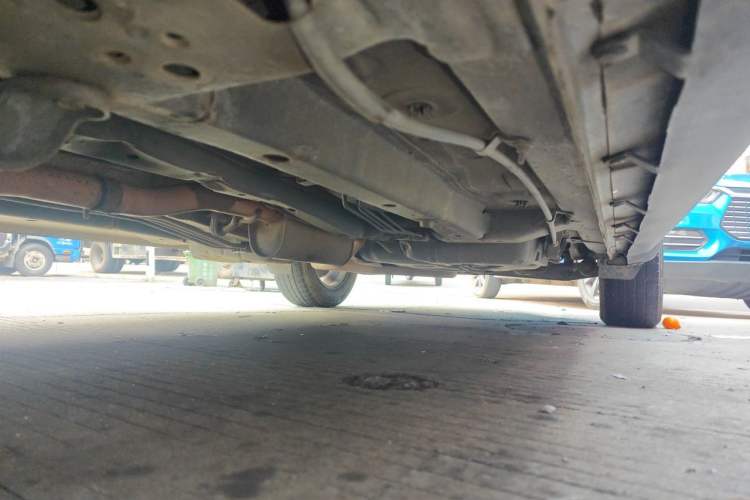 Used Fiat Freemont 2012 2.4L Luxury Edition Chassis Front Left