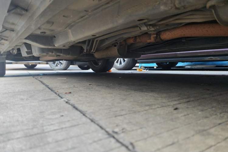 Used Fiat Freemont 2012 2.4L Luxury Edition Chassis Front Right