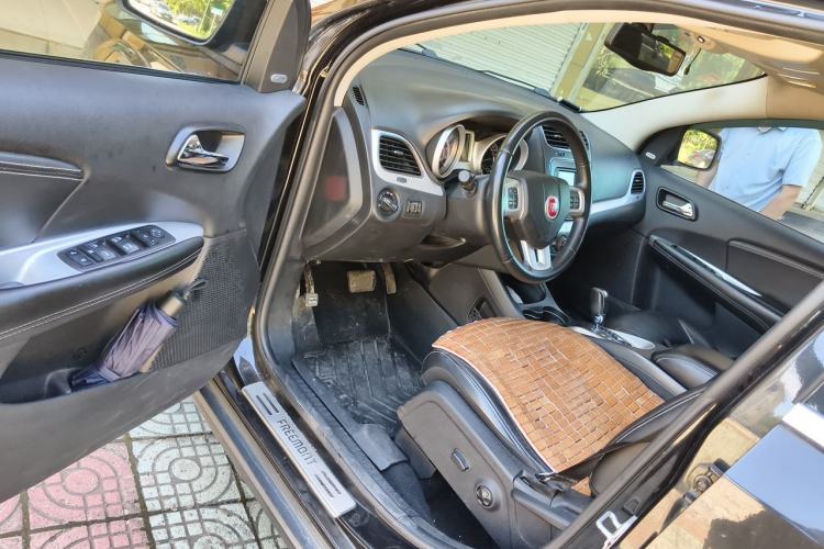 Used Fiat Freemont 2012 2.4L Luxury Edition Driver Seat