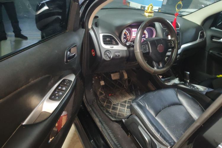 Used Fiat Freemont 2012 2.4L Comfort Edition Driver Seat