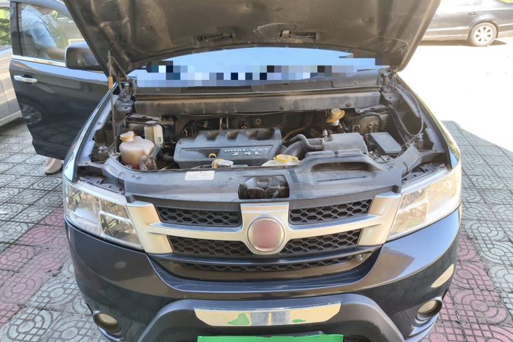 Used Fiat Freemont 2012 2.4L Luxury Edition Engine Bay