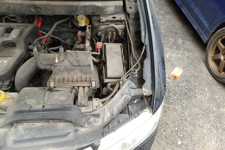 Used Fiat Freemont 2012 2.4L Luxury Edition Engine Bay Left