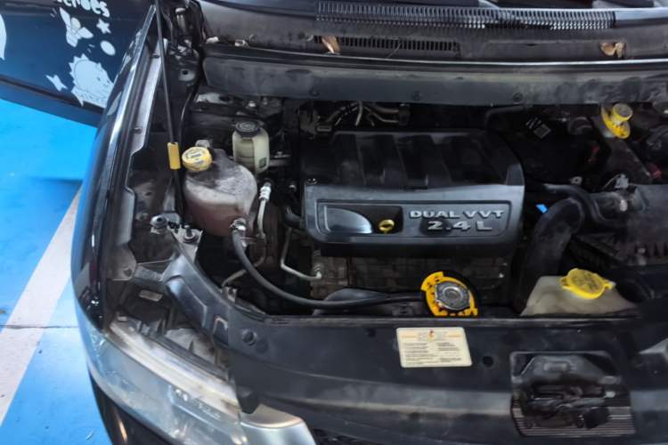 Used Fiat Freemont 2012 2.4L Luxury Edition Engine Bay Right
