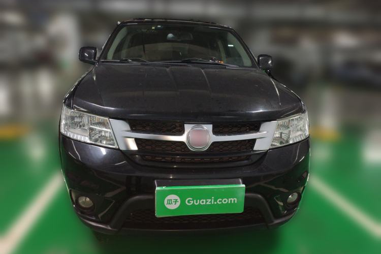 Used Fiat Freemont 2012 2.4L Luxury Edition Front