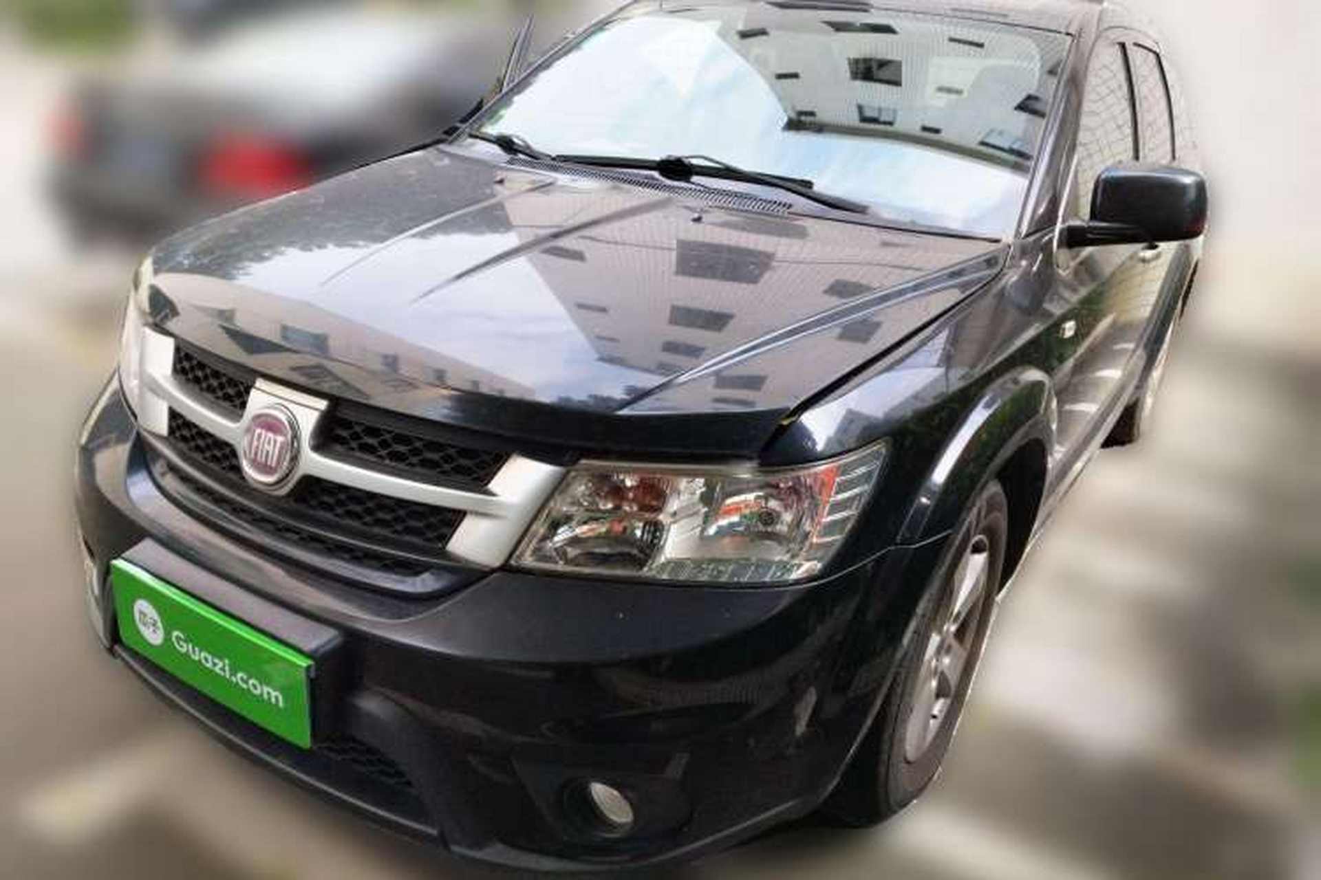 Used Fiat Freemont 2012 2.4L Luxury Edition Front Left 45 Deg