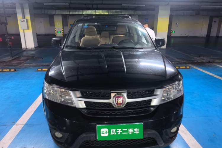 Used Fiat Freemont 2012 2.4L Luxury Edition Front