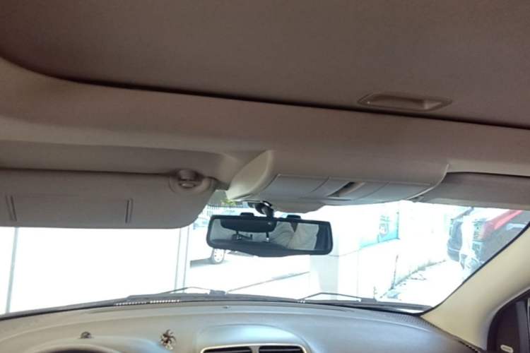 Used Fiat Freemont 2012 2.4L Luxury Edition Headliner