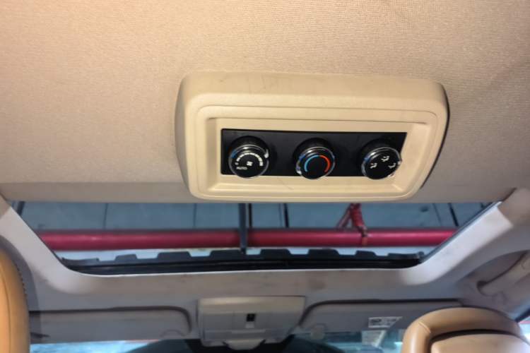 Used Fiat Freemont 2012 2.4L Luxury Edition Headliner