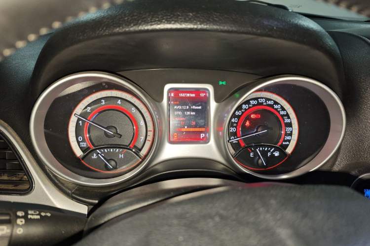 Used Fiat Freemont 2012 2.4L Luxury Edition Instrument Cluster