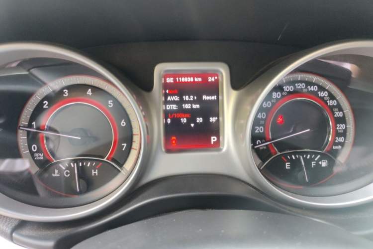 Used Fiat Freemont 2012 2.4L Luxury Edition Instrument Cluster