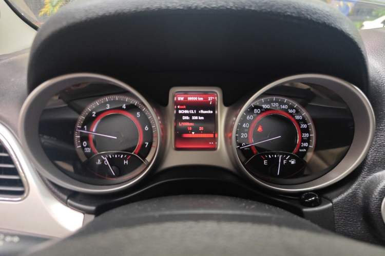 Used Fiat Freemont 2012 2.4L Luxury Edition Instrument Cluster