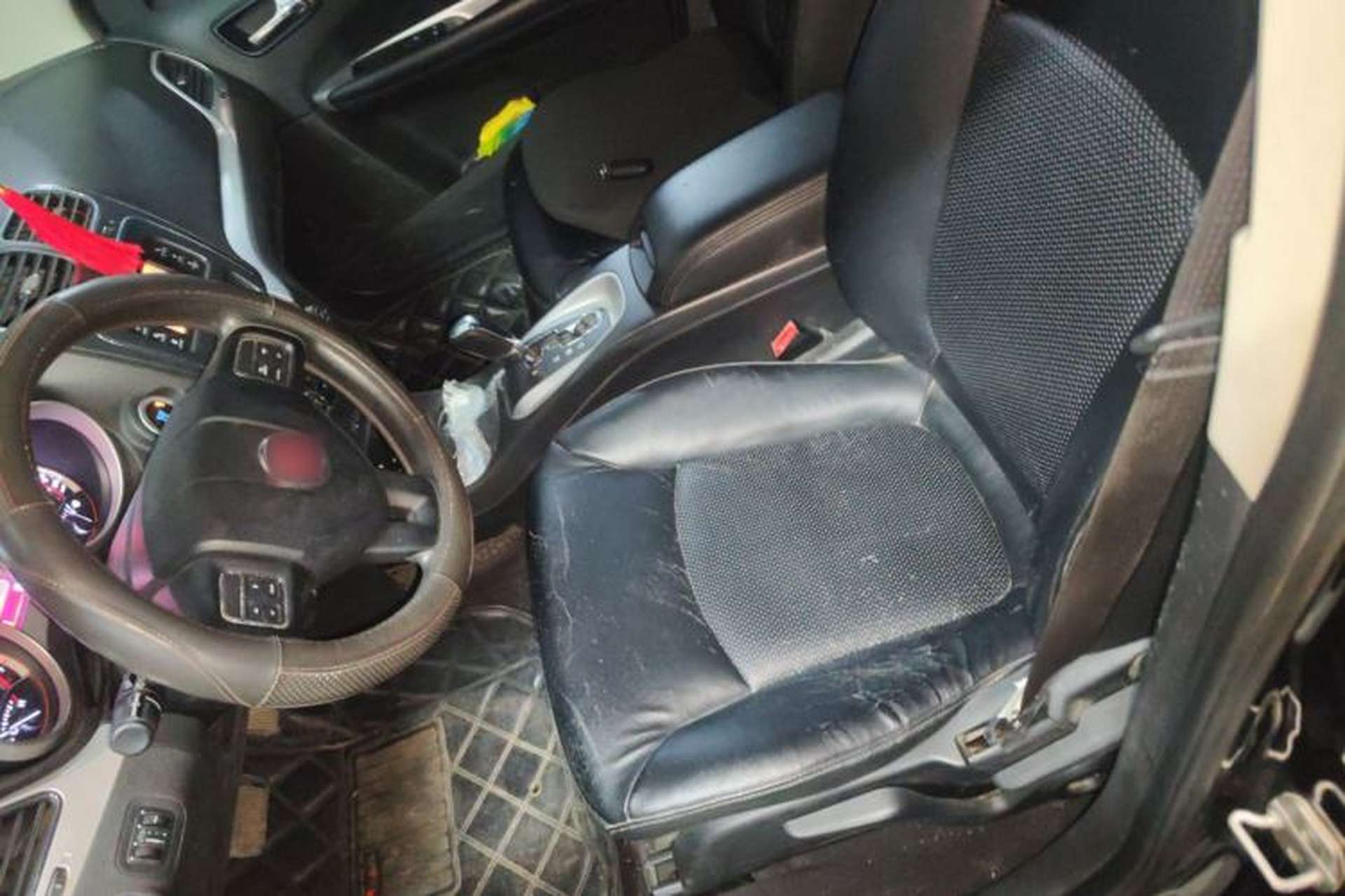 Used Fiat Freemont 2012 2.4L Comfort Edition Left Front Seat