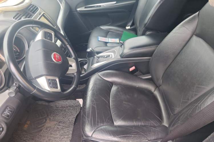 Used Fiat Freemont 2012 2.4L Luxury Edition Left Front Seat