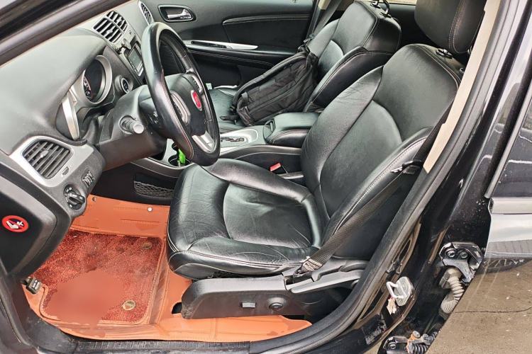 Used Fiat Freemont 2012 2.4L Luxury Edition Left Front Seat
