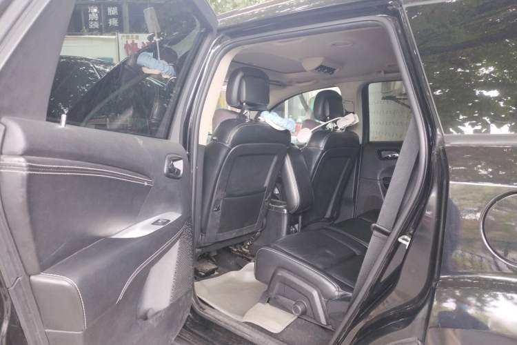 Used Fiat Freemont 2012 2.4L Luxury Edition Left Rear Seat