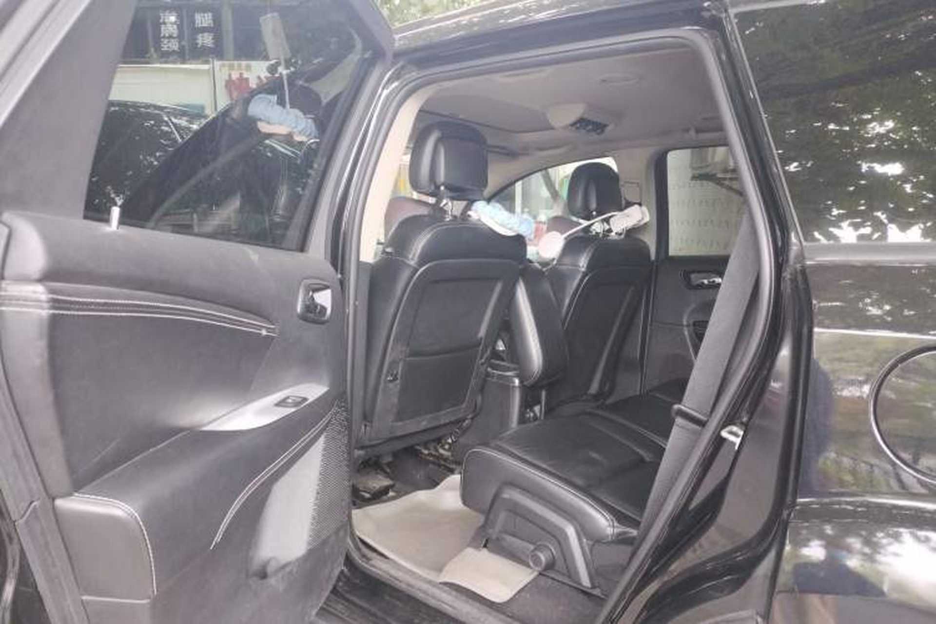 Used Fiat Freemont 2012 2.4L Luxury Edition Left Rear Seat