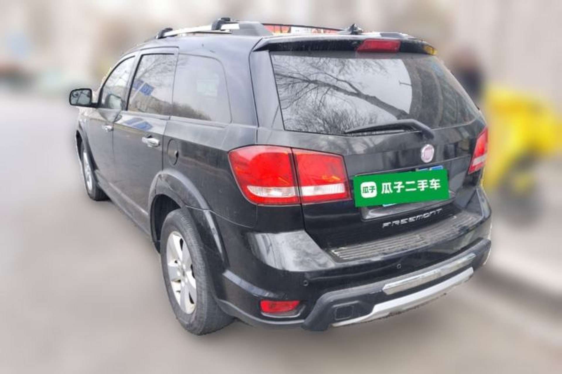 Used Fiat Freemont 2012 2.4L Luxury Edition Rear Left 45 Deg