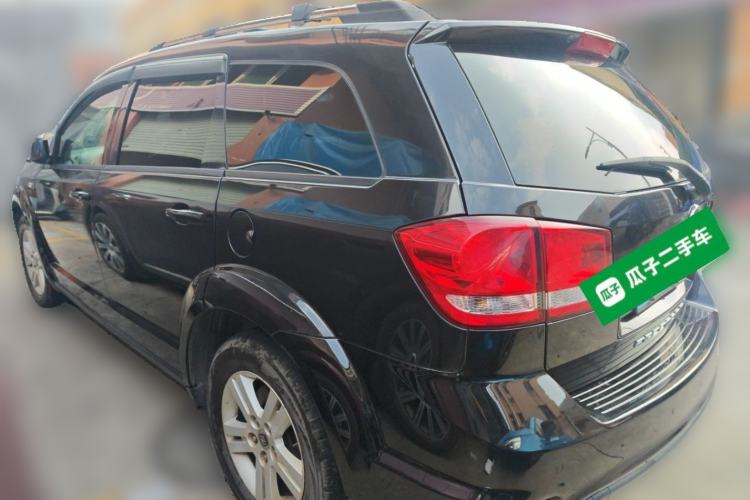 Used Fiat Freemont 2012 2.4L Luxury Edition Rear Left 45 Deg