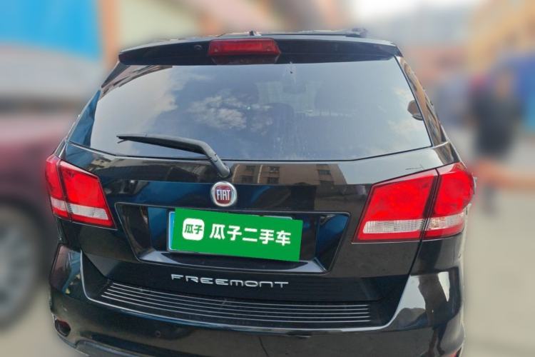 Used Fiat Freemont 2012 2.4L Luxury Edition Rear