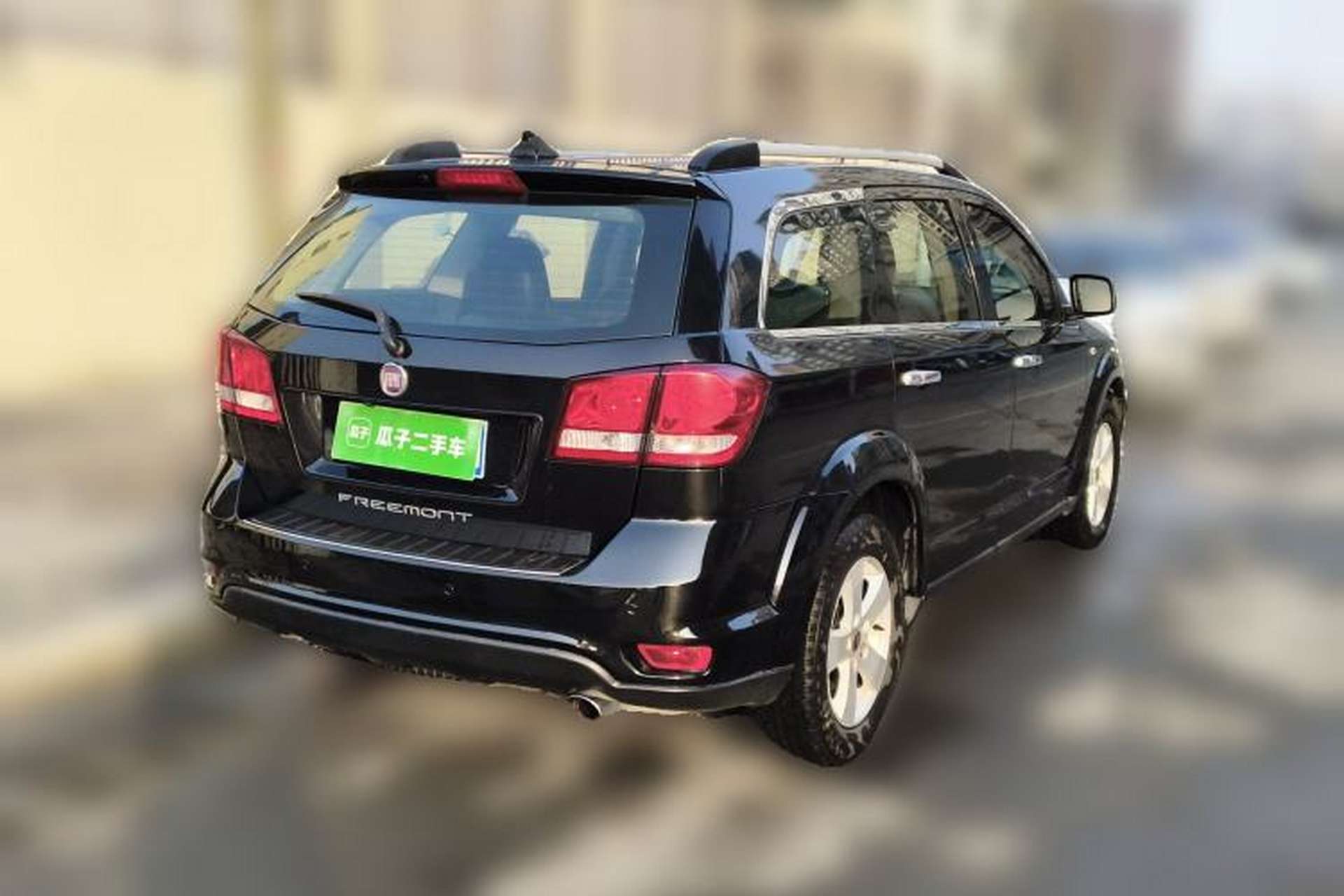 Used Fiat Freemont 2012 2.4L Comfort Edition Rear Right 45 Deg