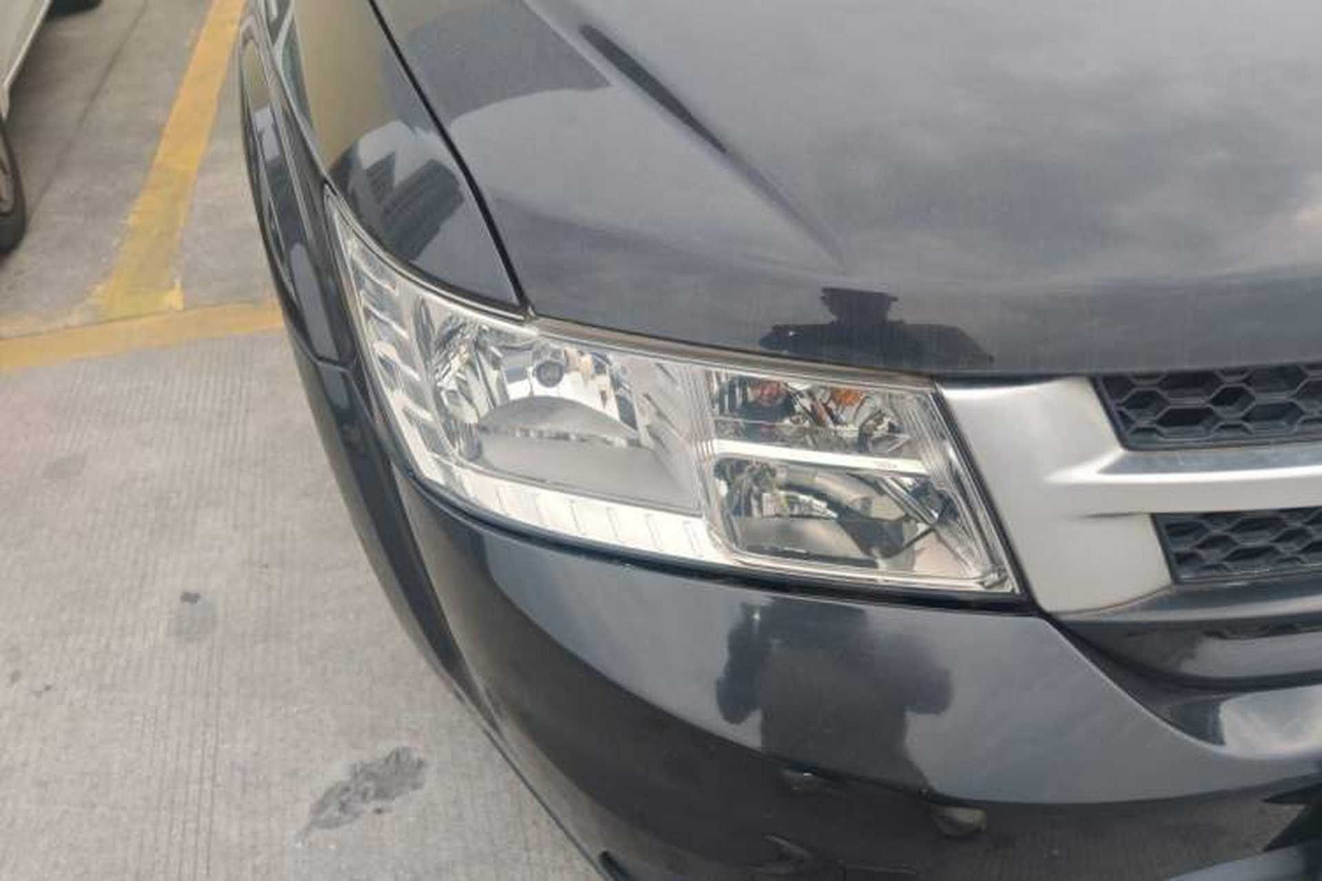 Used Fiat Freemont 2012 2.4L Luxury Edition Right Front Headlight