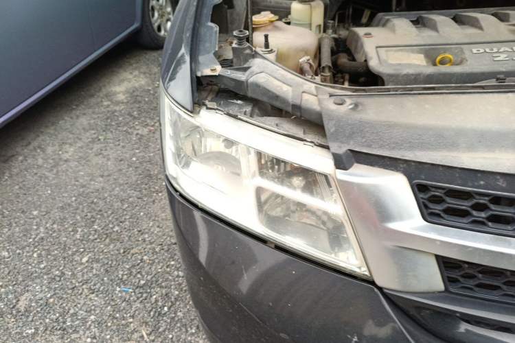 Used Fiat Freemont 2012 2.4L Luxury Edition Right Front Headlight