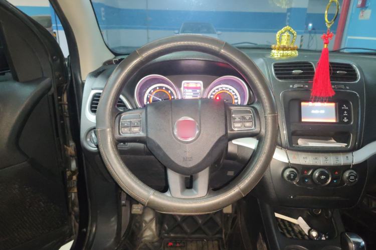 Used Fiat Freemont 2012 2.4L Comfort Edition Steering Wheel