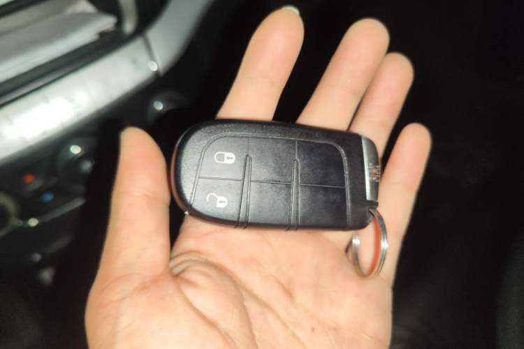 Used Fiat Freemont 2012 2.4L Comfort Edition Vehicle Key