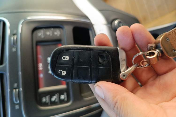 Used Fiat Freemont 2012 2.4L Comfort Edition Vehicle Key