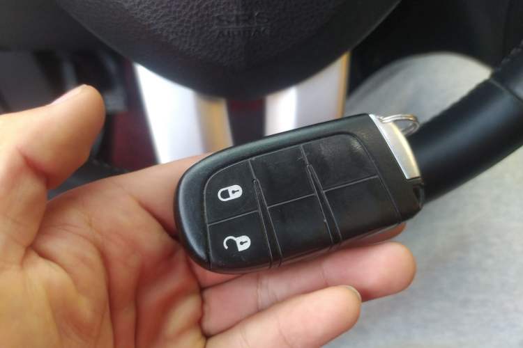 Used Fiat Freemont 2012 2.4L Luxury Edition Vehicle Key
