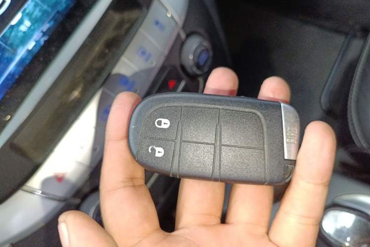 Used Fiat Freemont 2012 2.4L Luxury Edition Vehicle Key