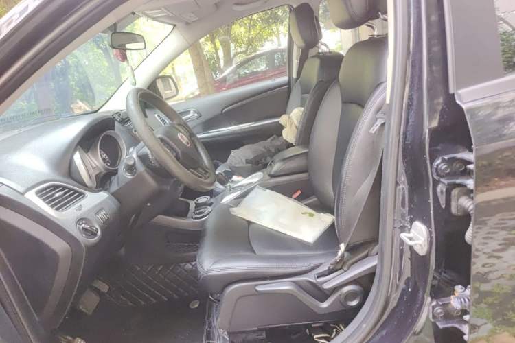 Used Fiat Freemont 2012 2.4L Comfort Edition Left Front Seat
