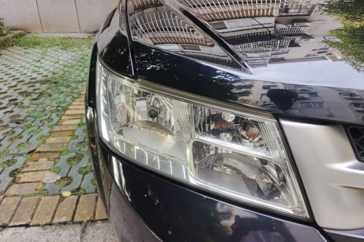 Used Fiat Freemont 2012 2.4L Comfort Edition Right Front Headlight
