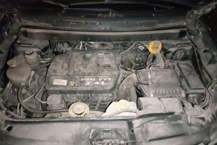 Used Fiat Freemont 2012 2.4L Luxury Edition Engine Bay