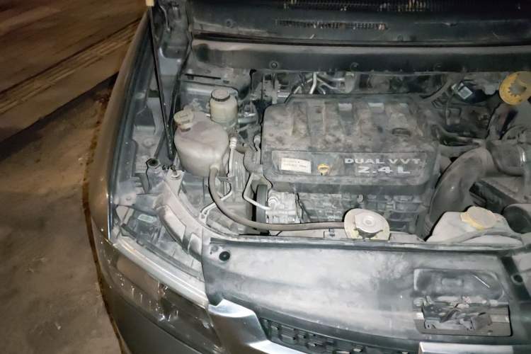 Used Fiat Freemont 2012 2.4L Luxury Edition Engine Bay Right