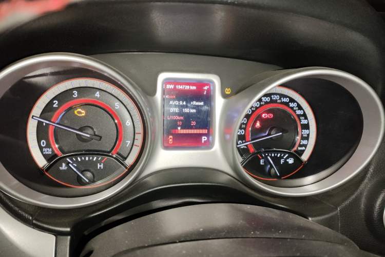 Used Fiat Freemont 2012 2.4L Luxury Edition Instrument Cluster