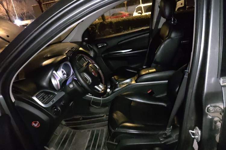 Used Fiat Freemont 2012 2.4L Luxury Edition Left Front Seat