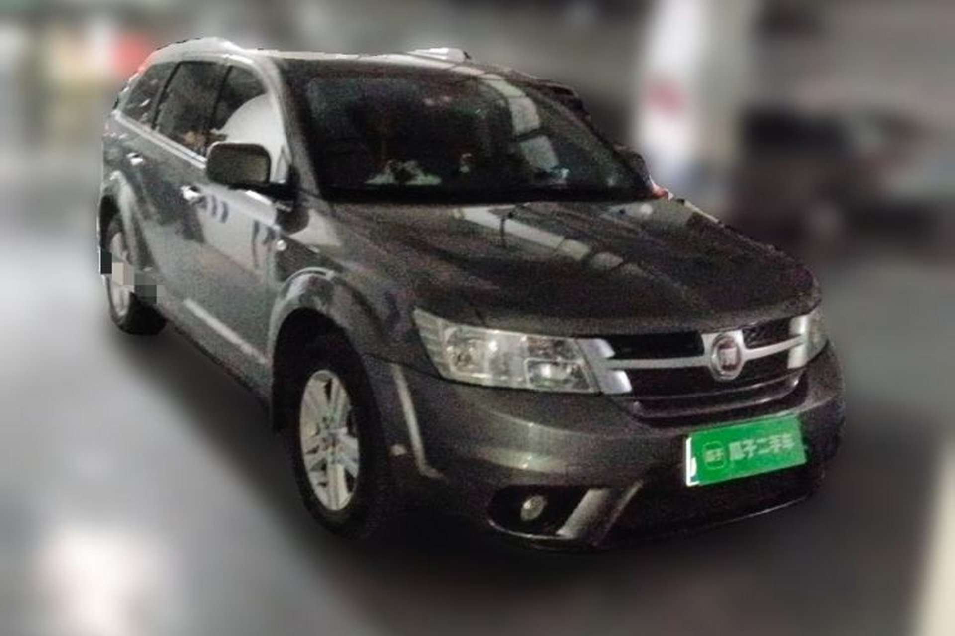 Used Fiat Freemont 2012 2.4L Luxury Edition Exterior 2