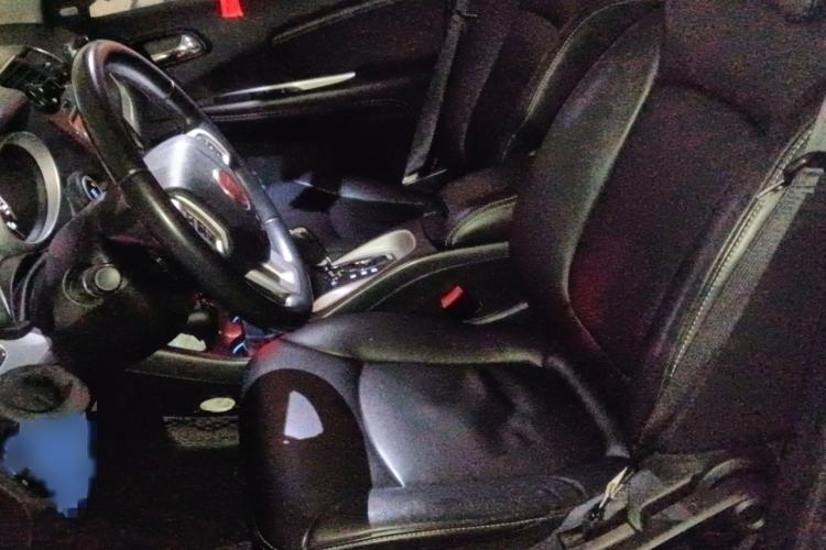 Used Fiat Freemont 2012 2.4L Luxury Edition Left Front Seat