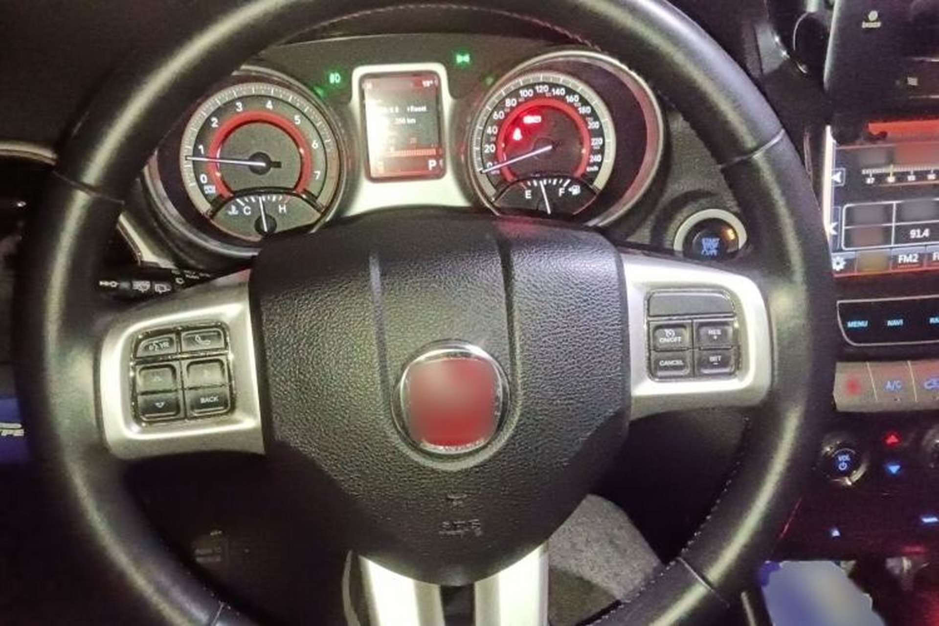 Used Fiat Freemont 2012 2.4L Luxury Edition Steering Wheel