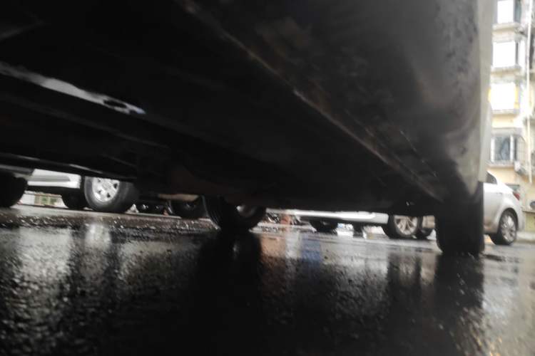 Used Fiat Freemont 2012 2.4L Luxury Edition Chassis Front Left